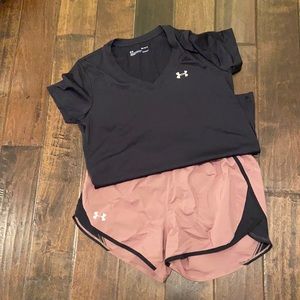 Women’s Under Armour athletic set